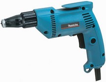   Makita 6821