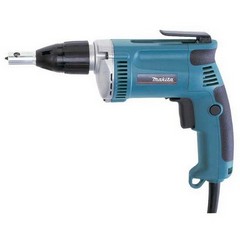   Makita 6824